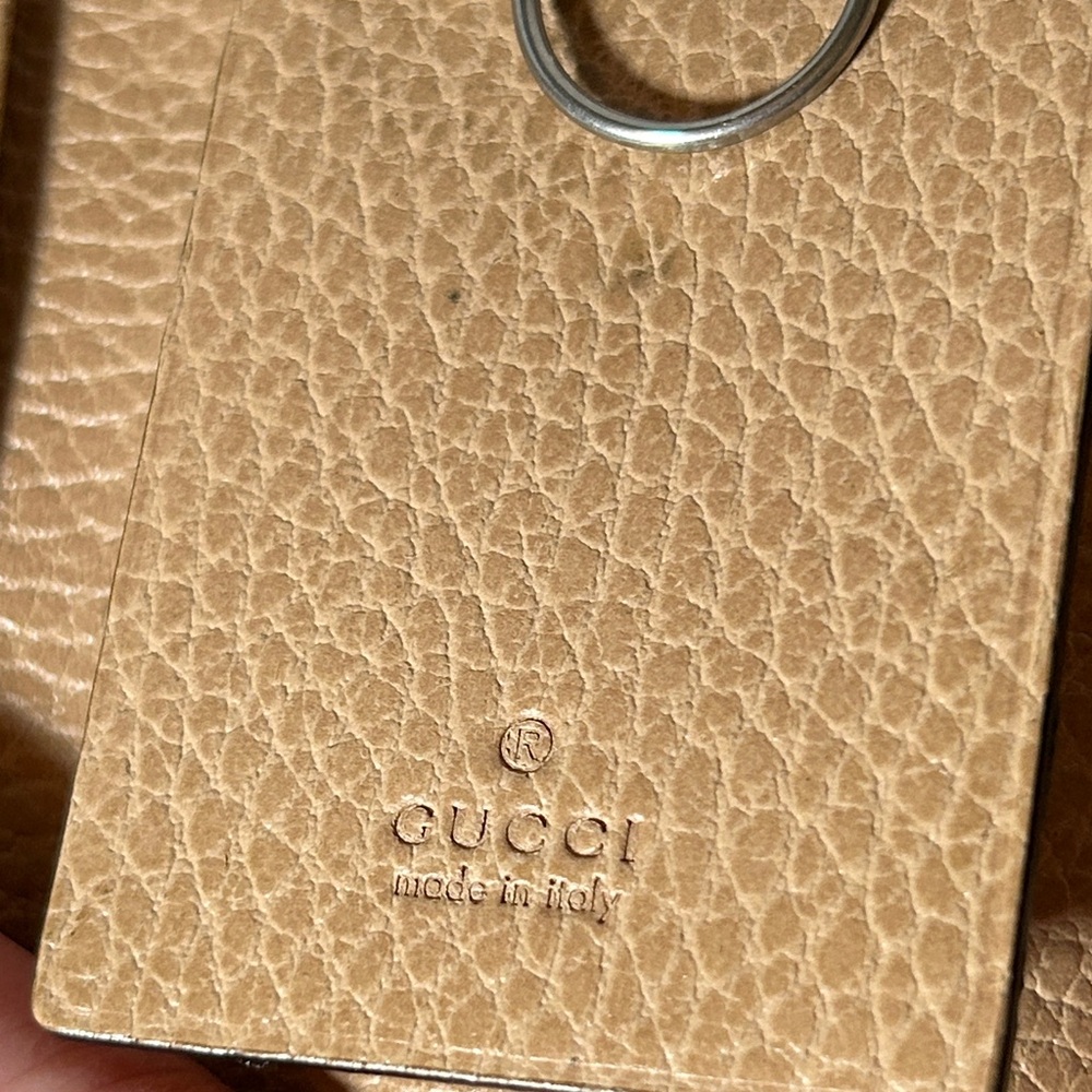 371. Gucci GG Marmont Leather Key Case - Picture 7 of 8